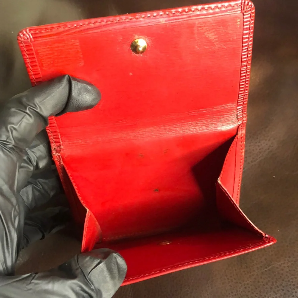 LOUIS VUITTON Red Epi Portefeiulle Elise Trifold Coin Cash Wallet AUTHENTIC